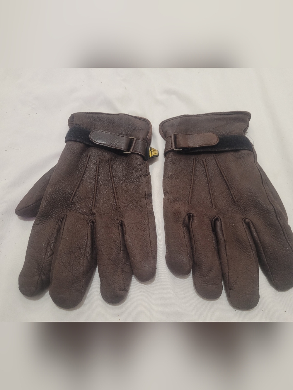 Kodiak Brown Leather Men’s Gloves with Adjustable Strap